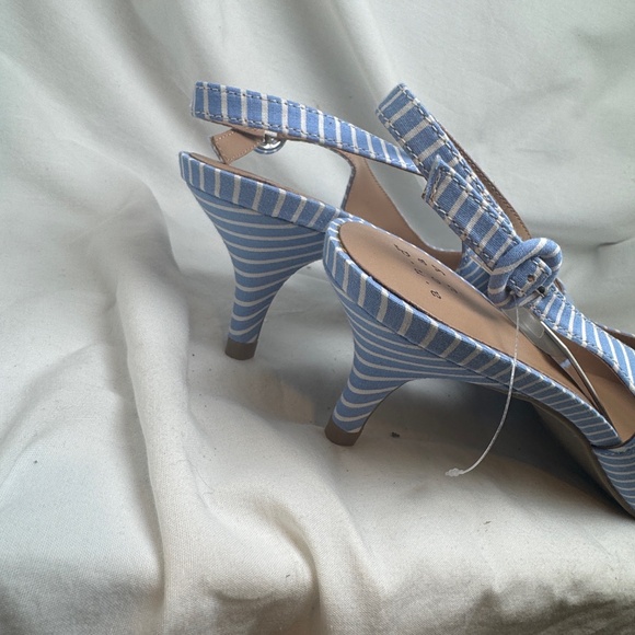 A New Day Kitten Heels Womens Size 9.5 Blue White Striped Back Strap Pump - Picture 8 of 8